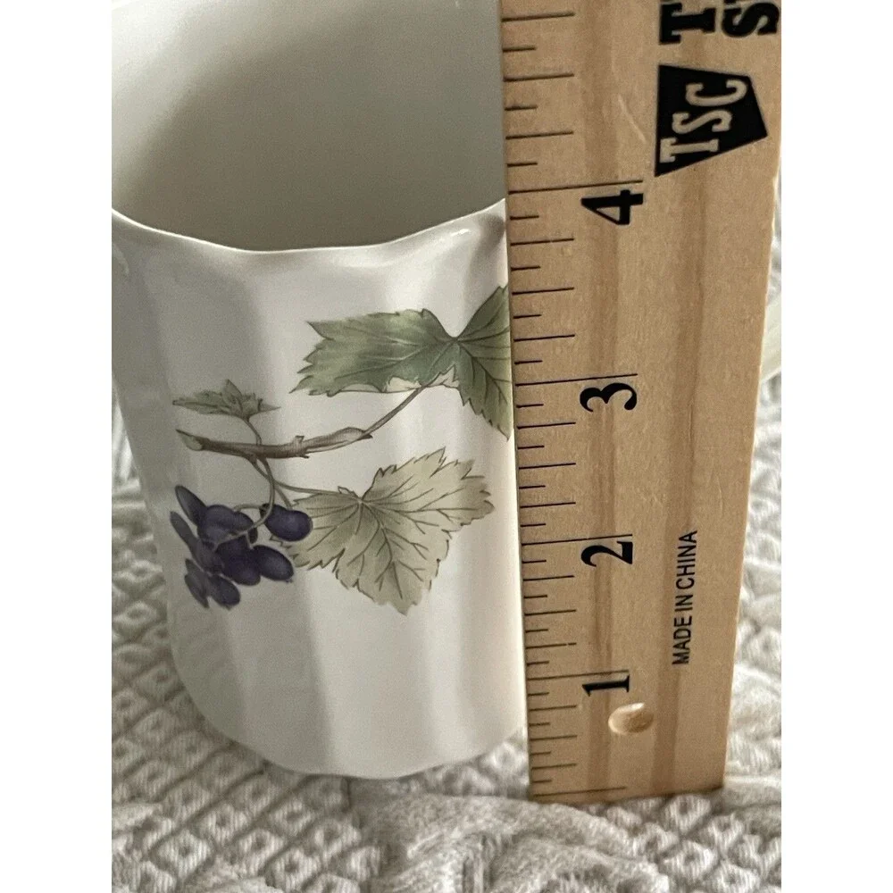 Mikasa Maxima Belle Terre Creamer Pitcher Japan CAJ05 Fruit Scalloped